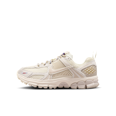 Nike Vomero 5 Older Kids' Shoes. Nike SG